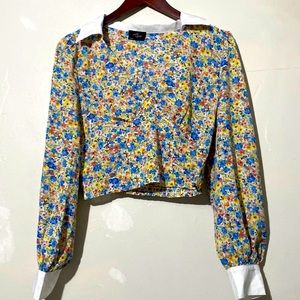 Floral collared top